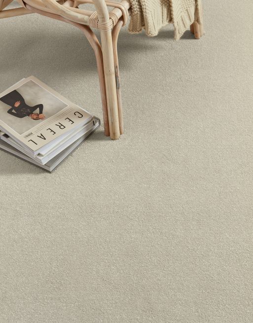 The 12.5mm pile height of this carpet gives an exceptional depth that cushions every step you take. Carpets with this pile height are warm, soft and comfortable underfoot!