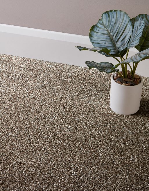 The 8mm pile height of this carpet gives an exceptional depth that cushions every step you take. Carpets with this pile height are warm, soft and comfortable underfoot!