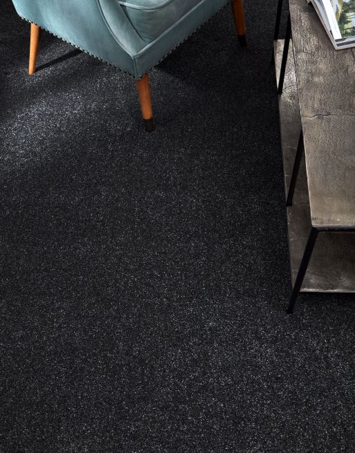 The 17mm pile height of this carpet gives an exceptional depth that cushions every step you take. Carpets with this pile height are warm, soft and comfortable underfoot!