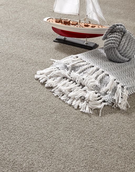 This carpet is 7mm thick, the compact pile of this carpet makes for a solid underfoot feel, giving support as you walk and is less likely to show footprints and other pile displacements.