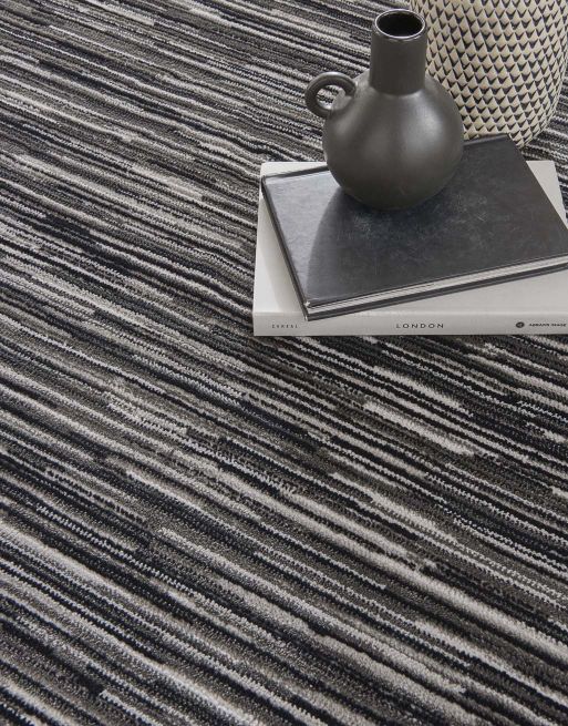 The 11mm pile height of this carpet gives an exceptional depth that cushions every step you take. Carpets with this pile height are warm, soft and comfortable underfoot!