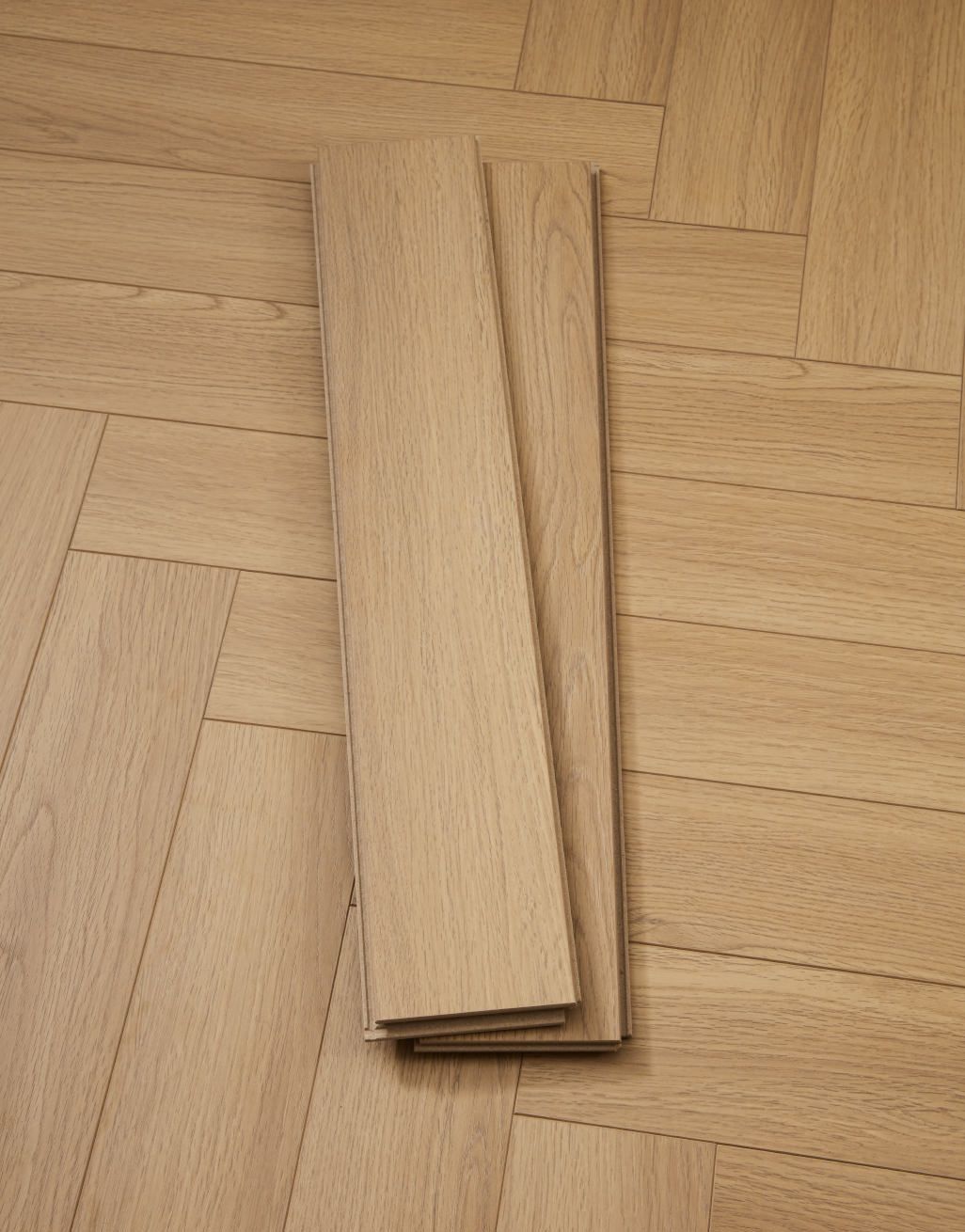 Luxe Herringbone - Vanilla Oak Laminate Flooring 3