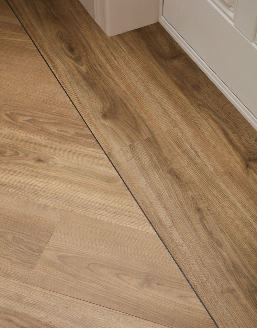 Elegance Plank - Butterscotch Oak 5