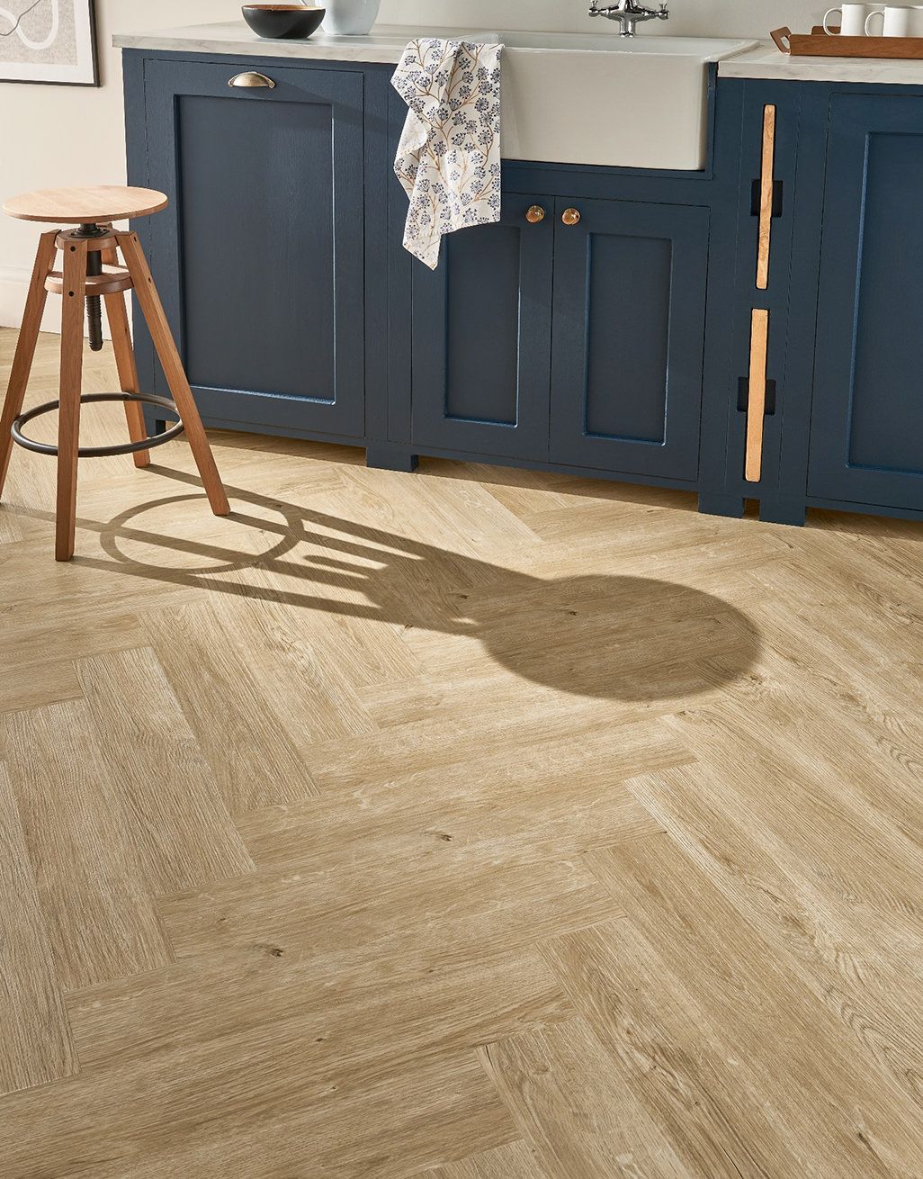 EvoCore Essentials Herringbone - Champagne Oak 1