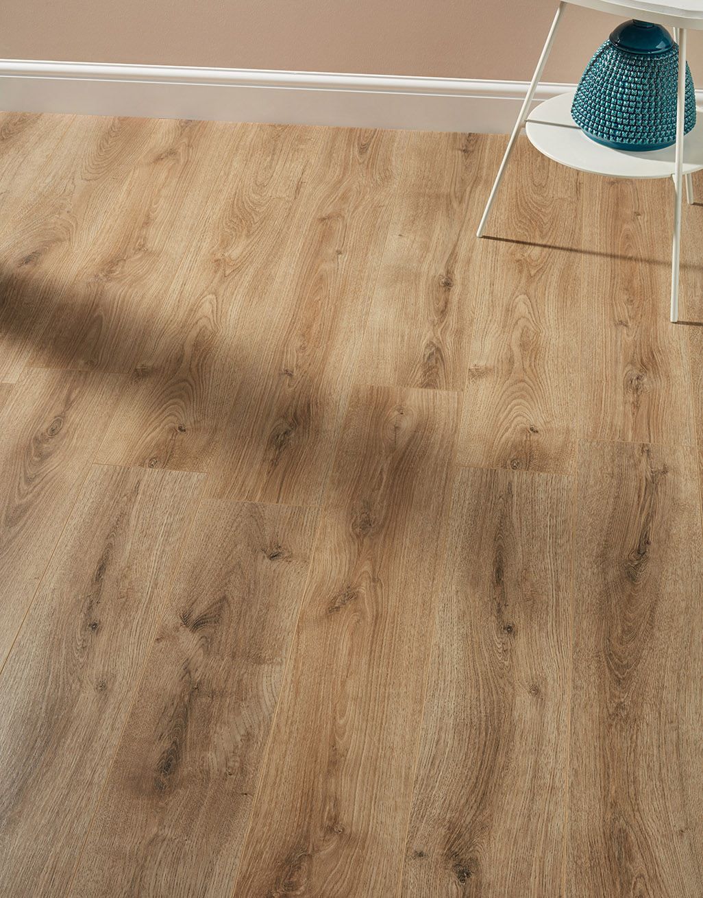 Super 7mm - Golden Oak Laminate Flooring 1