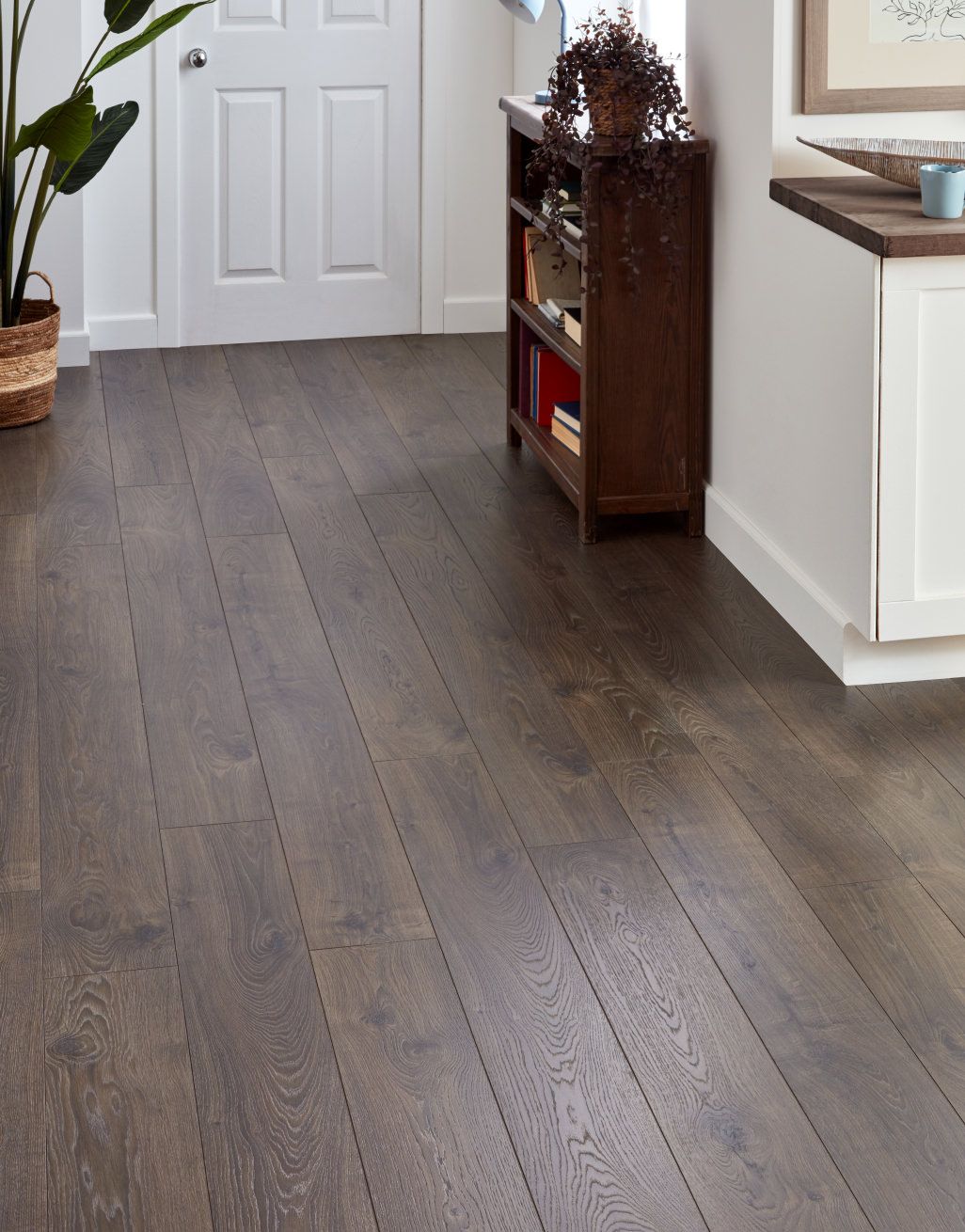 Palermo Long - Chocolate Oak Laminate Flooring 1