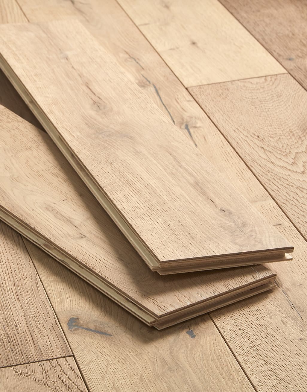 Studio Vanilla Oak Brushed & Oiled Engineered Wood Flooring 3