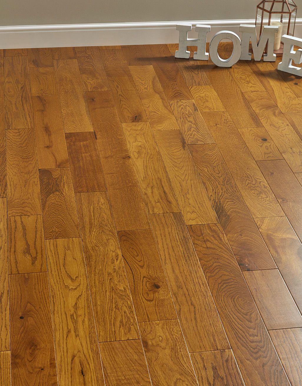 Studio Honey Oak Lacquered Engineered Wood Flooring 1