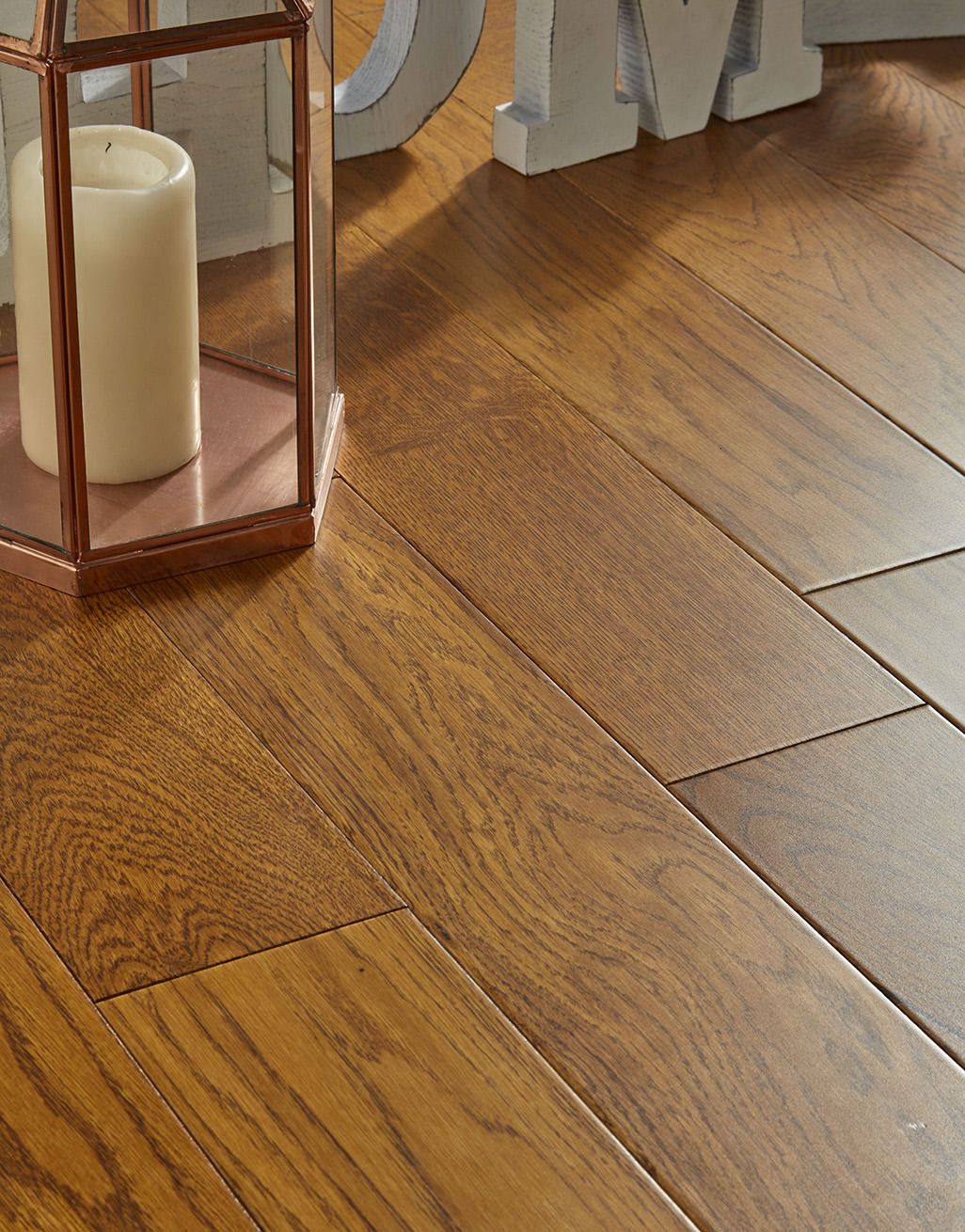 Studio Honey Oak Lacquered Engineered Wood Flooring 2